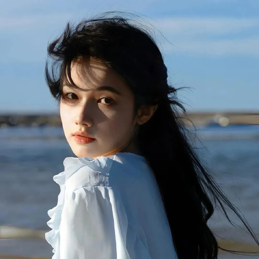 踉跄女孩